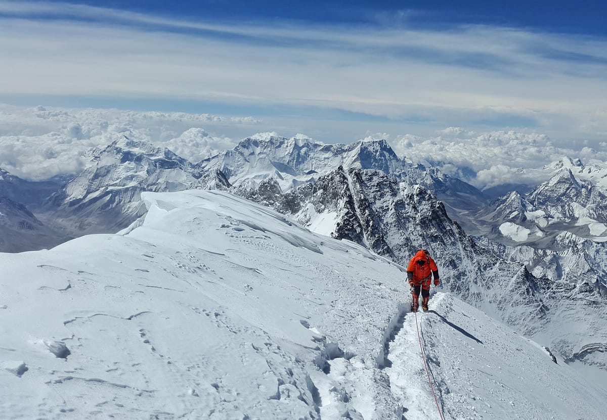 More than 560 climbers summit Everest this season