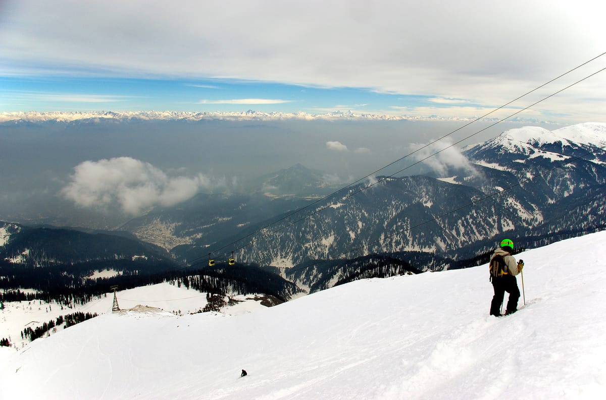 4-day 'Snow Carnival' in Kashmir Valley for powderhounds