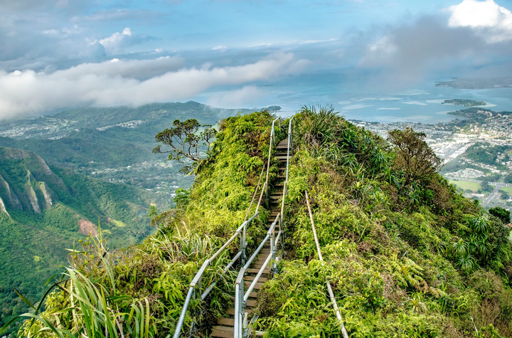 Inside the Fight to Save a Historic Hawaii Hike