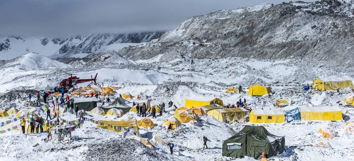 Quake update: Icefall Doctors not optimistic about resetting route up Everest