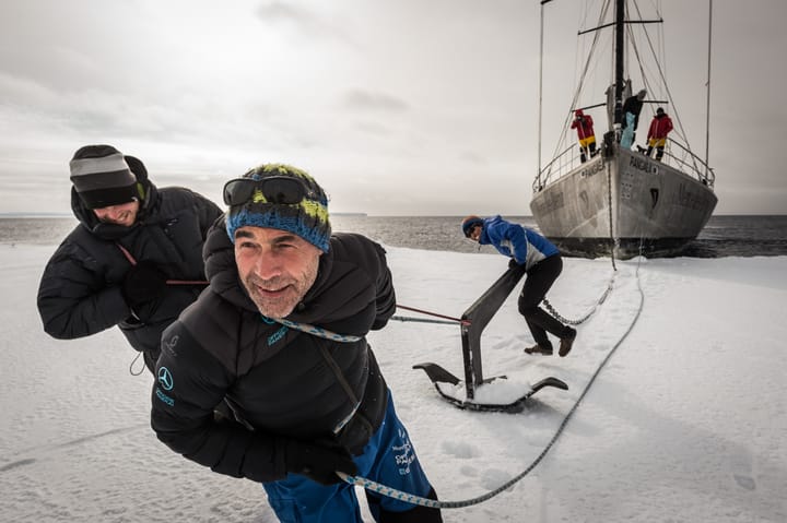 Alone Across Antarctica Part 4: Mike Horn's Race Against Time
