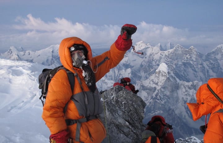 Nepal extends last year's Everest permits