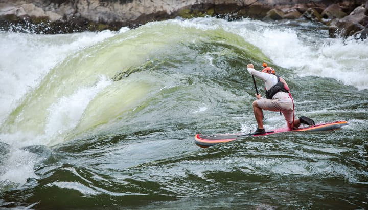 #StandUp4Rhinos: First SUP Descent of the Zambezi River