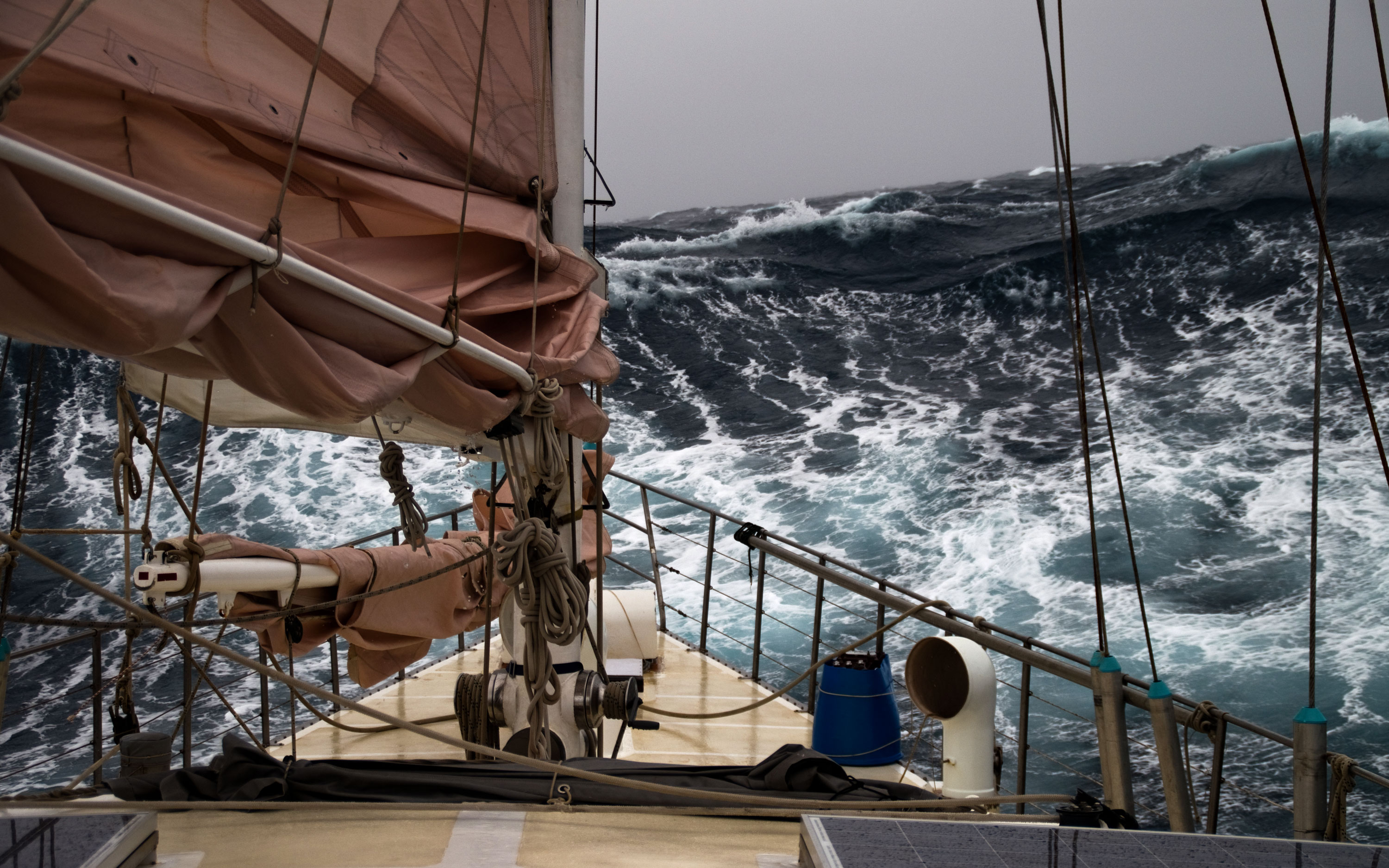 Infinity in choppy waters. Photo: Nico Edwards