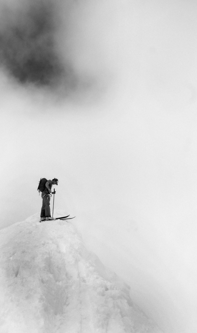 Top of the Oriental summit. We still have to follow a 500m long but flat ridge to pass the main summit and finally the oriental one wich would be our start point. Photo © Sébastian de Sainte Marie 