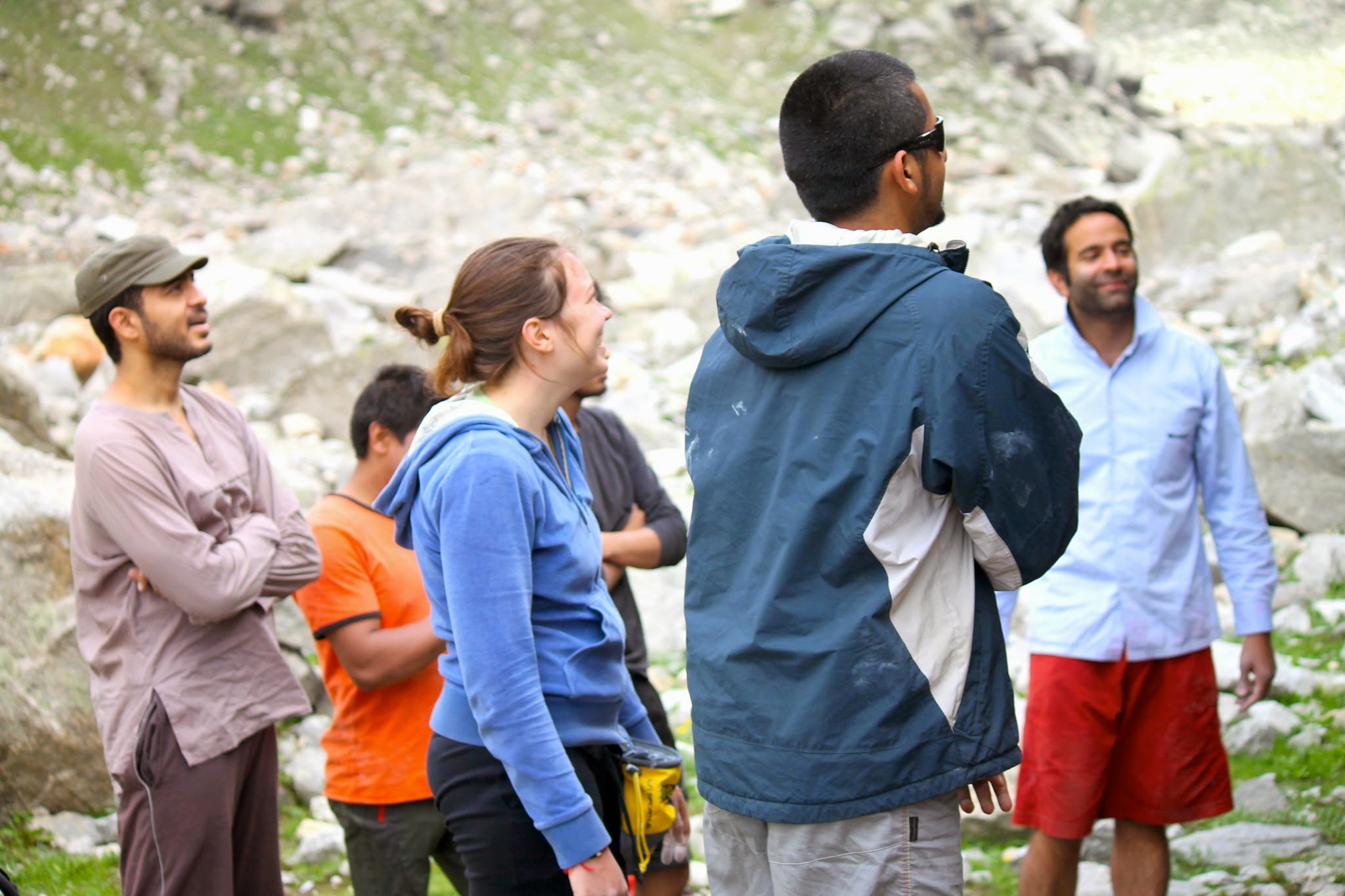 Members of Delhi Rock in Chatru, with its founder Anuraag Tiwari on the extreme right. Ruta is dressed in blue in the middle. Photo ©: Archana Thiyagarajan.