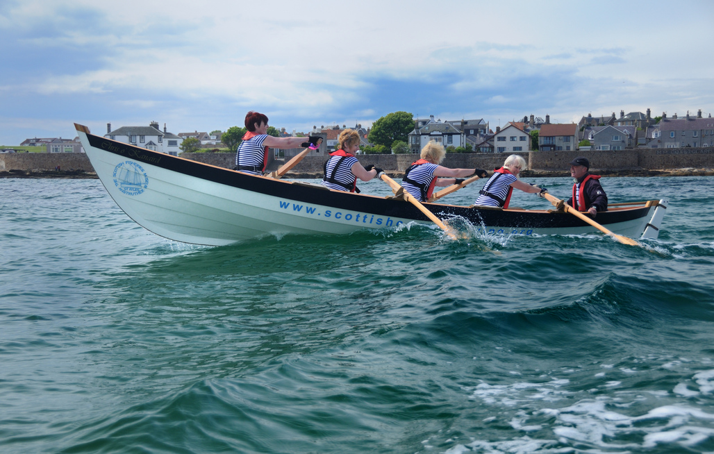 St_Ayles_Skiff_off_Anstruther (1)